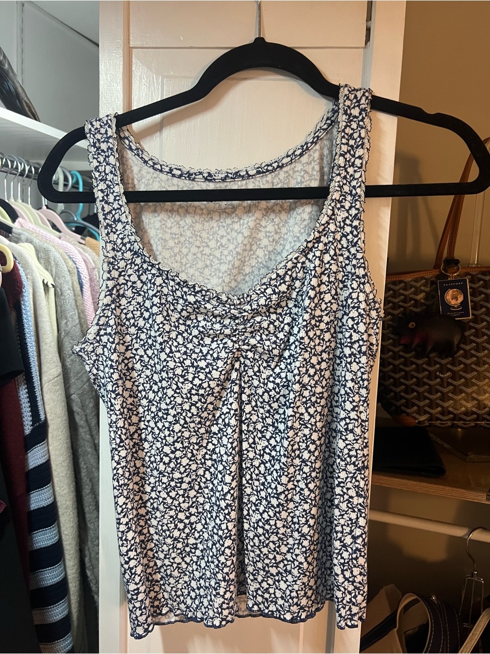 Old Navy Navy and White Floral Scoop Neck Tank
